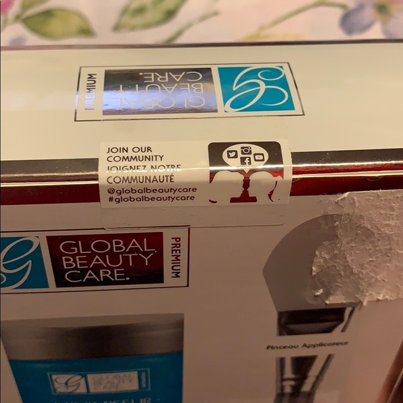 Global Beauty Care Gel Face Mask - Picture 3 of 4